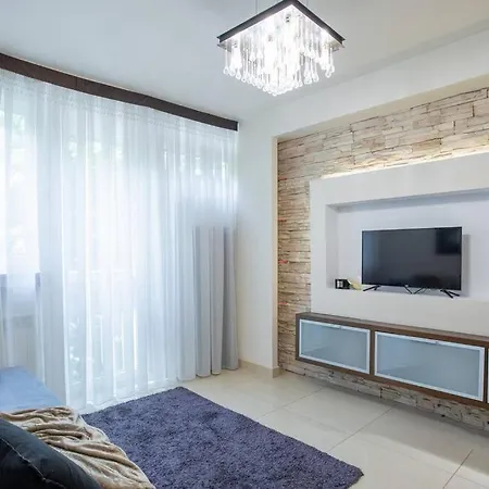 Close-urban Chic - One Bedroom -luxury - Grzybowska 5