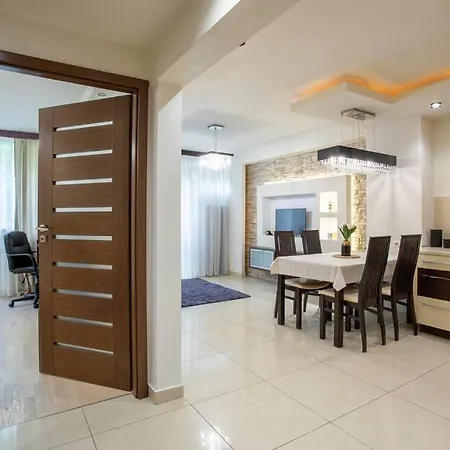 Close-urban Chic - One Bedroom -luxury - Grzybowska 5 Apartment