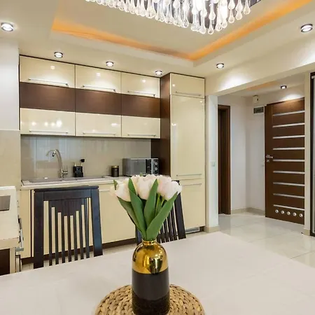 Close-urban Chic - One Bedroom -luxury - Grzybowska 5 Apartment *