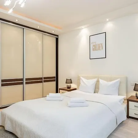 Close-urban Chic - One Bedroom -luxury - Grzybowska 5 Apartment Warschau